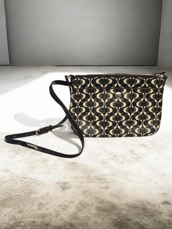 Coach Handbags - Coach Black and Ivory Signature Crossbody